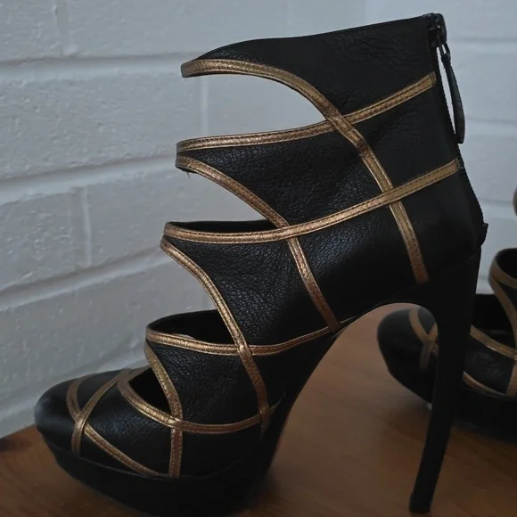 Alexander McQueen High Armadillo Boot 130 NWOT - Picture 9 of 12